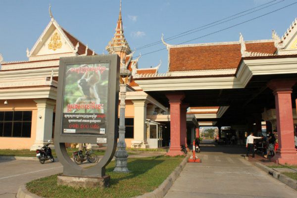 Lịch trình dán visa tại cửa khẩu Mộc Bài